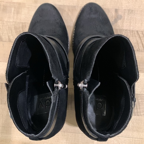 DV by Dolce Vita Colten Black suede booties size 7 - Picture 8 of 10